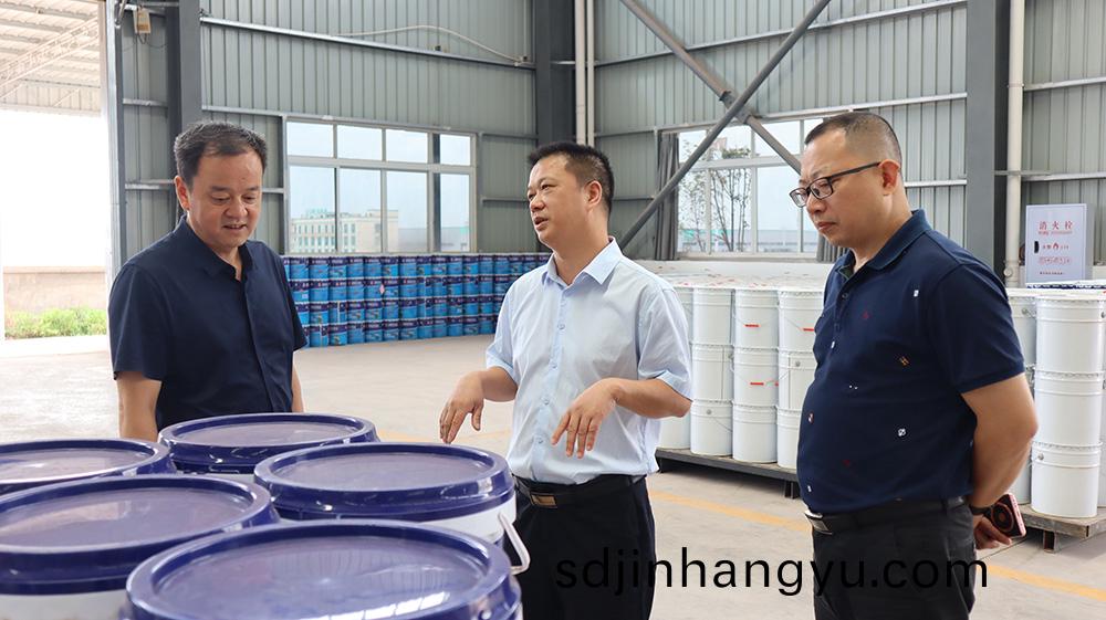 永(yong)川(chuan)區政(zheng)協(xie)領(ling)導蒞(li)臨(lin)我司調研指導工作(zuo)
