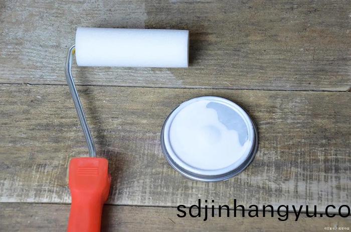 如(ru)何辨彆防水(shui)塗料質(zhi)量的(de)好壞呢？